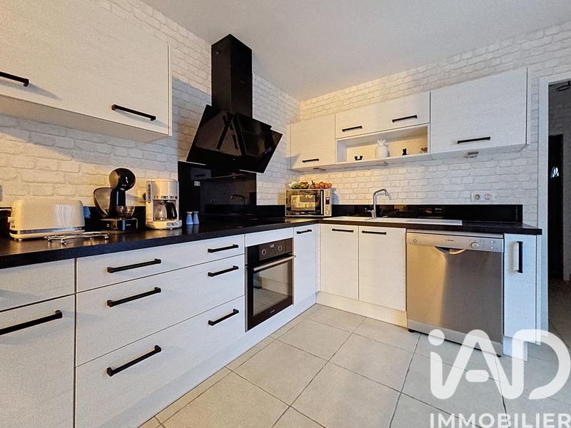 Maison - 145 m² - 6 pièces