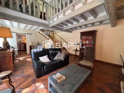 Maison - 173 m² - 8 pièces