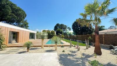 Villa - 204 m² - 7 pièces