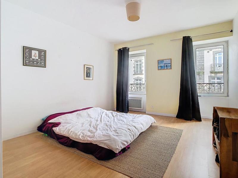 Appartement - 91 m² - 2 pièces