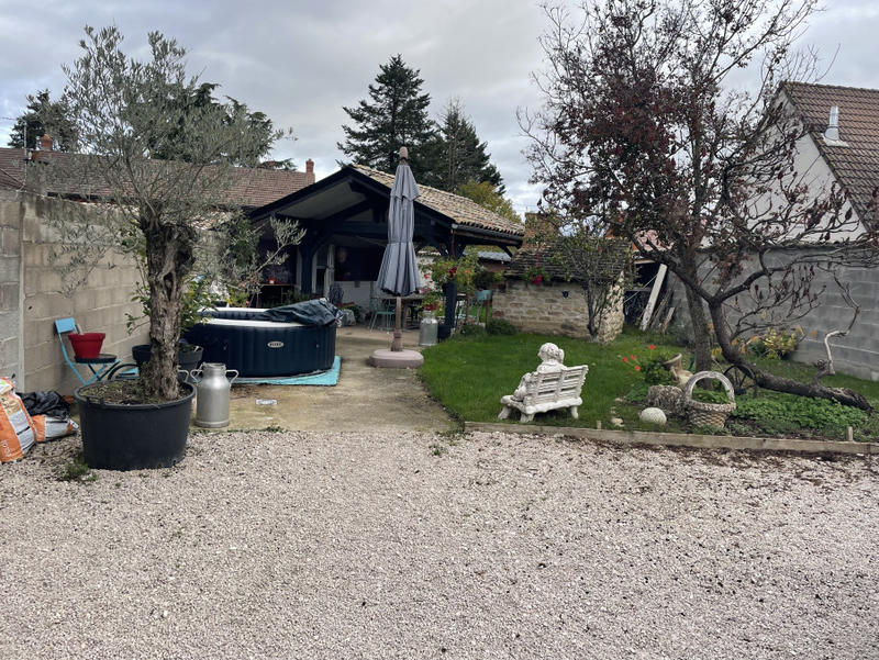 Maison - 206 m² - 7 pièces