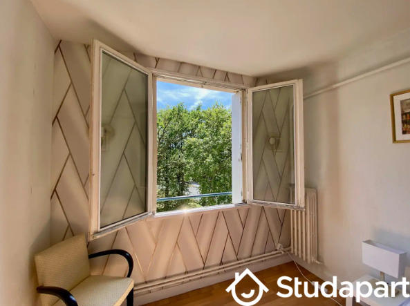 Chambre - 12 m² - 1 pièce