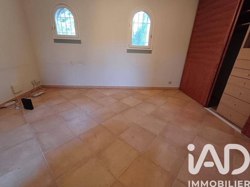 Maison - 200 m² - 7 pièces