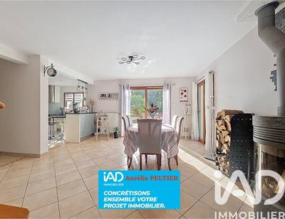 Maison - 134 m² - 6 pièces