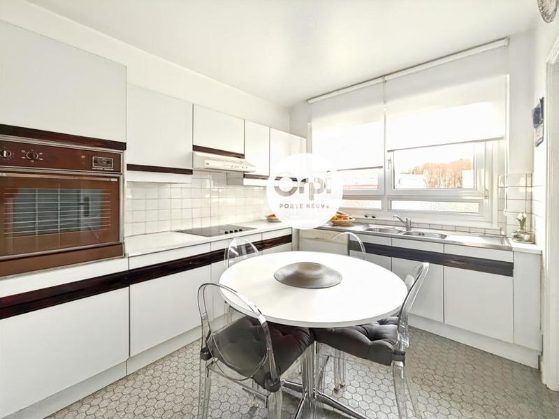 Appartement - 105 m² - 4 pièces