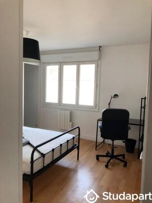 Chambre - 13 m² - 1 pièce