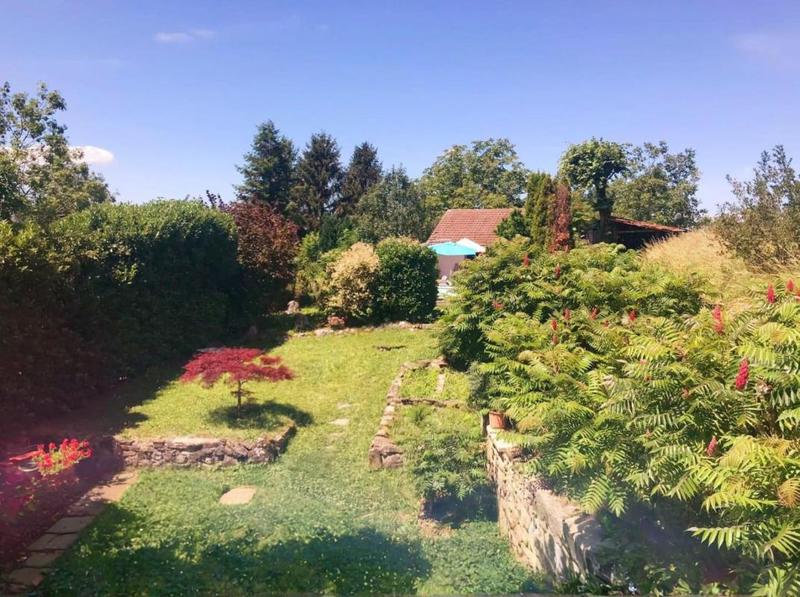 Maison - 220 m² - 7 pièces