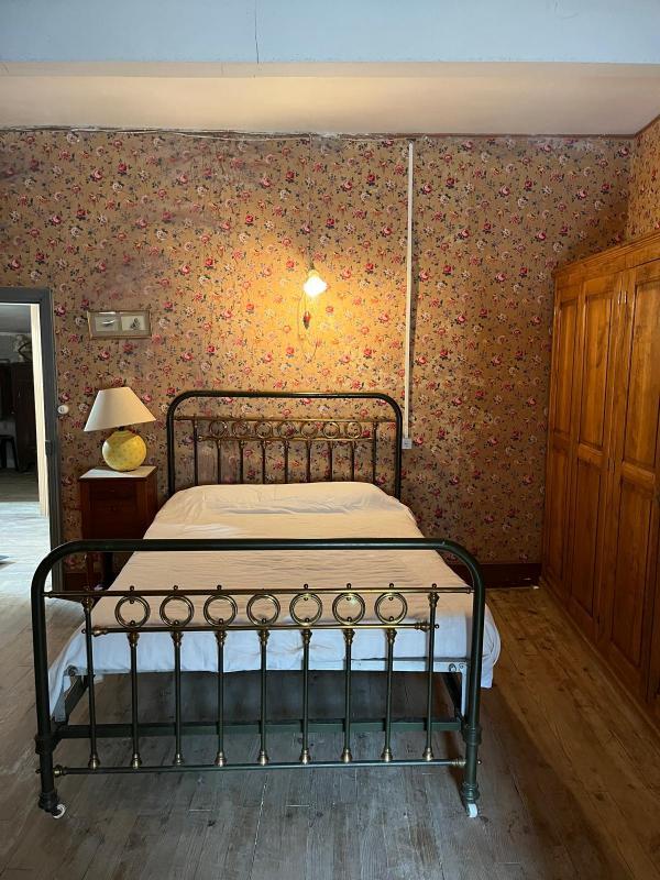 Maison - 162 m² - 10 pièces