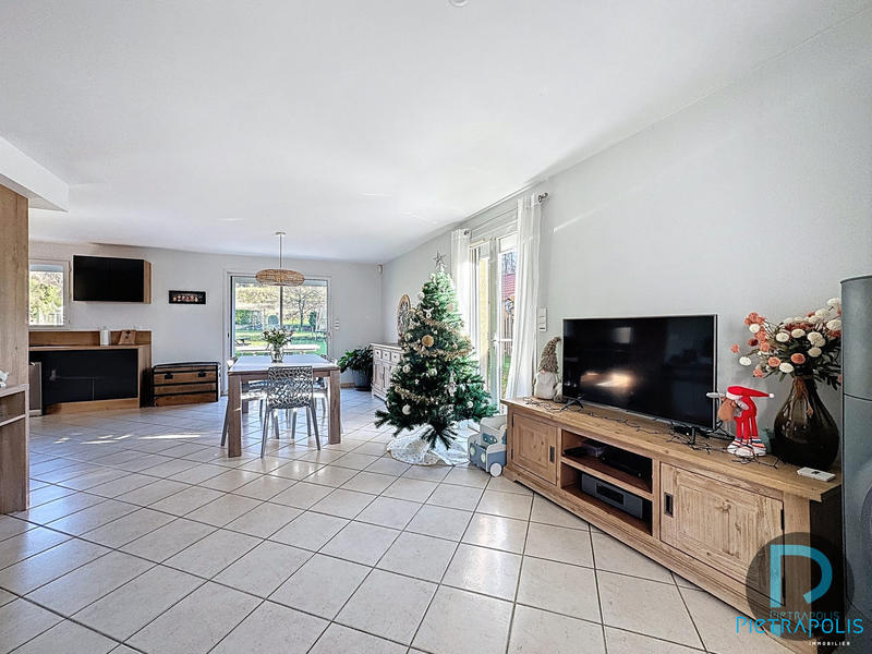 Maison - 145 m² - 6 pièces