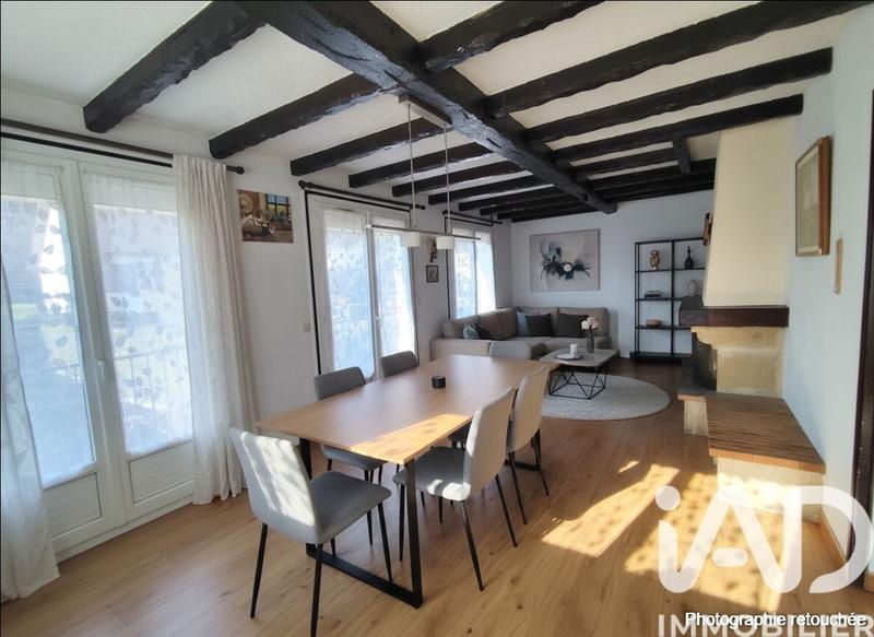 Maison - 121 m² - 6 pièces