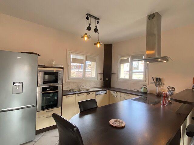 Appartement - 80 m² - 3 pièces