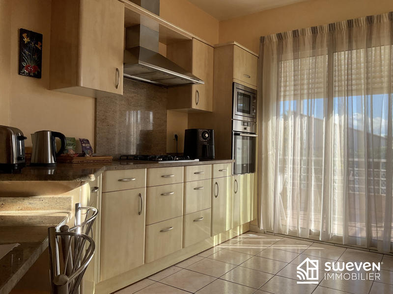 Maison - 167 m² - 6 pièces