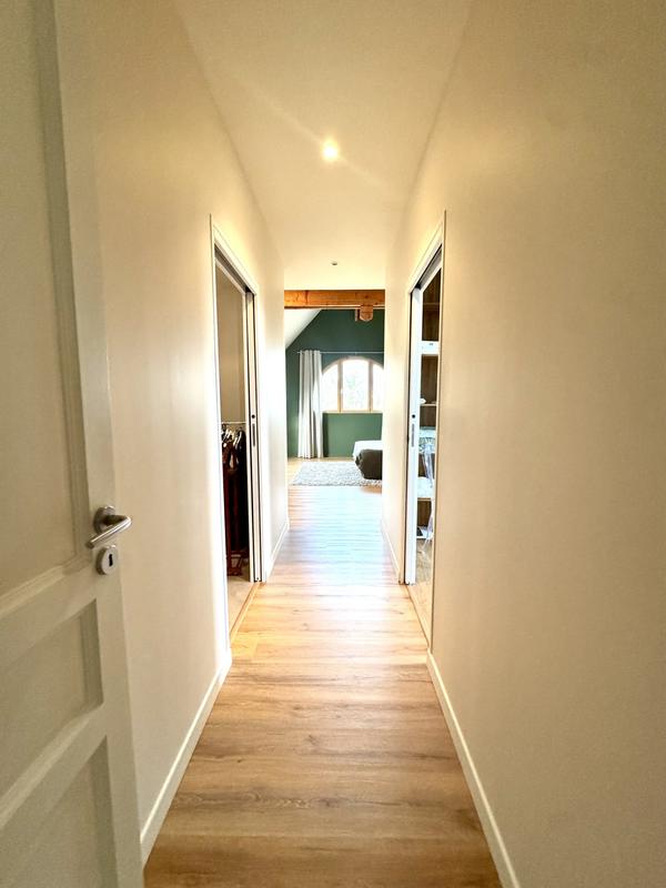 Maison contemporaine - 260 m² - 8 pièces