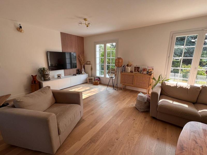 Maison - 140 m² - 7 pièces