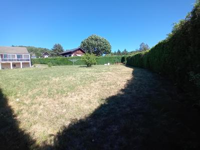 Terrain constructible - 831 m²