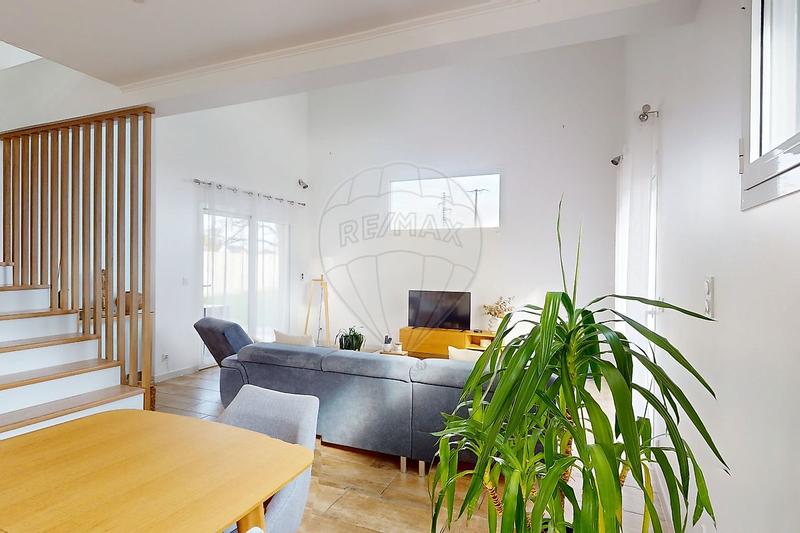 Maison - 163 m² - 6 pièces