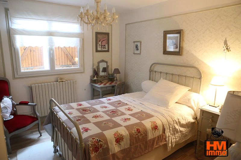 Maison - 160 m² - 9 pièces