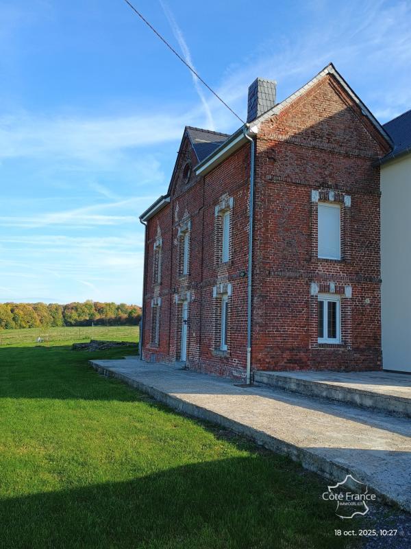 Propriété - 185 m² - 8 pièces