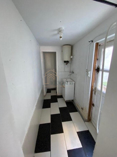 Local commercial - 72 m² - 2 pièces