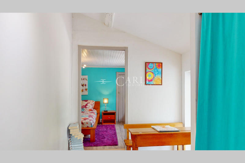 Propriété - 285 m² - 11 pièces