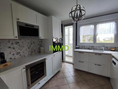 Appartement - 79 m² - 3 pièces