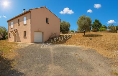 Maison - 132 m² - 6 pièces