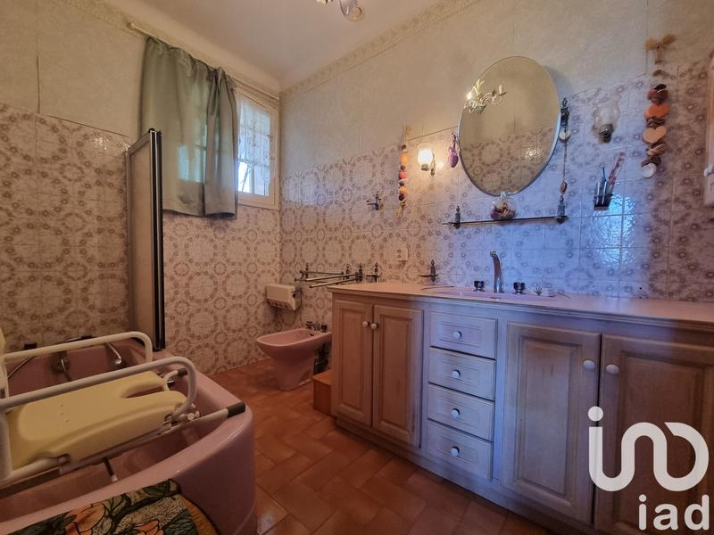 Maison - 210 m² - 7 pièces