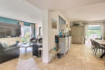 Villa - 188 m² - 6 pièces