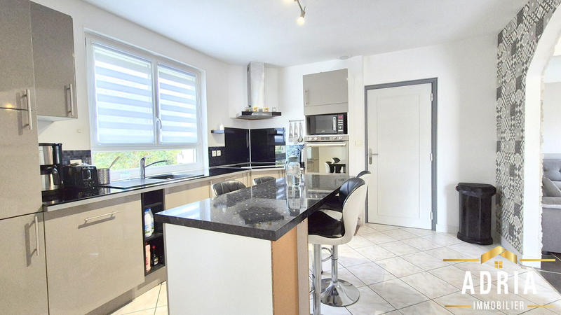 Maison - 122 m² - 5 pièces