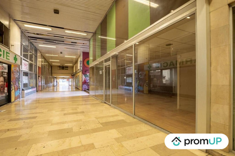 Local commercial - 60 m² - 2 pièces