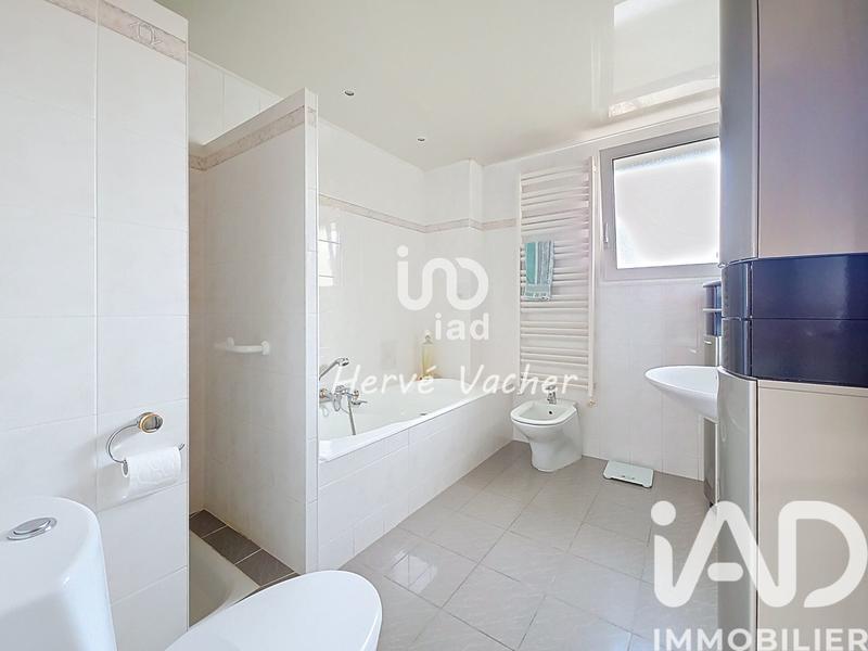 Maison - 183 m² - 6 pièces