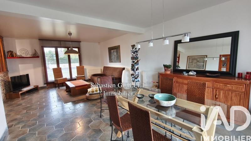 Maison - 160 m² - 10 pièces