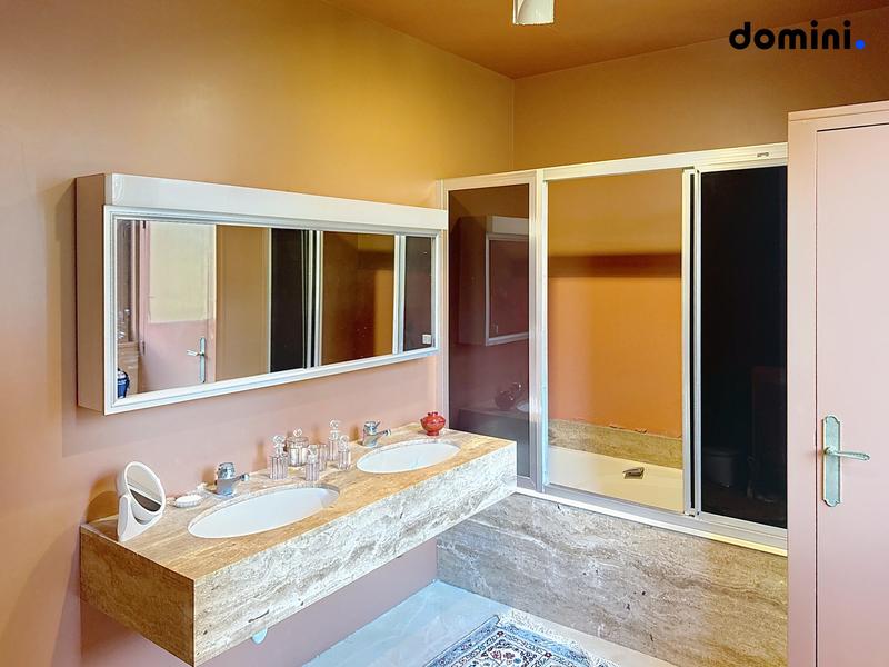 Maison ancienne - 264 m² - 11 pièces