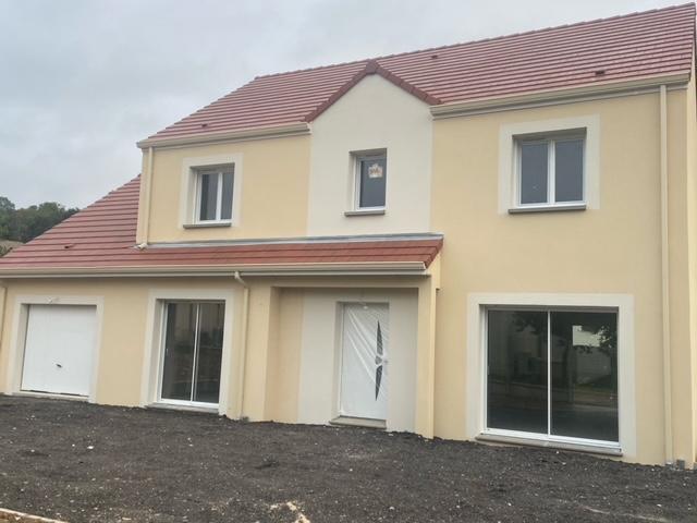 Maison - 121 m² - 5 pièces