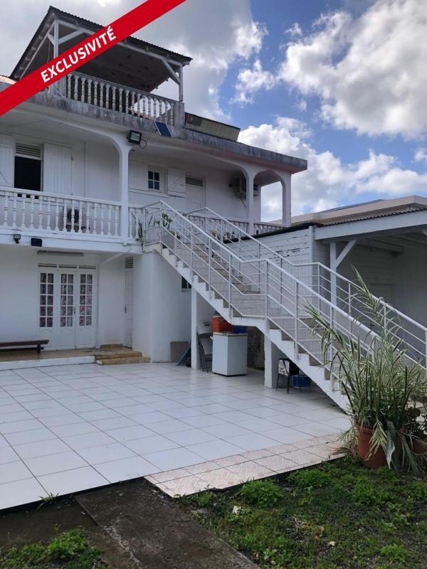 Villa - 220 m² - 10 pièces