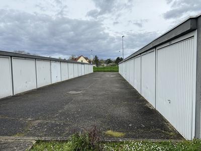 Parking / Garage - 14 m²