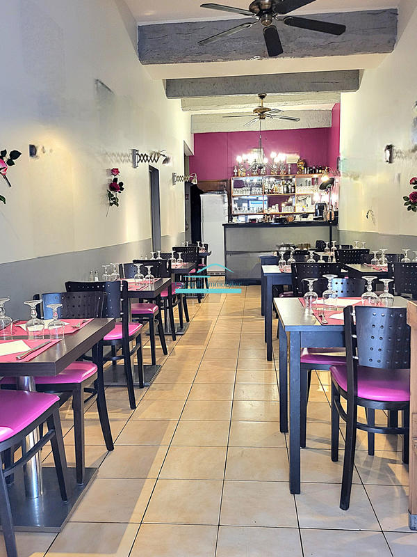 Fonds de commerce - Magasins - 67 m²