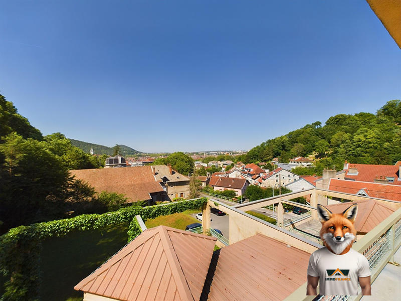 Appartement - 160 m² - 5 pièces