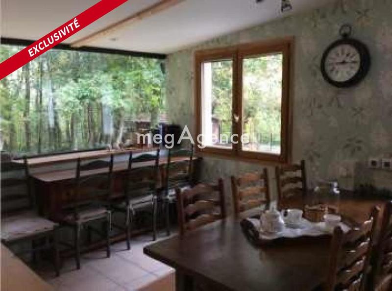 Maison - 205 m² - 7 pièces