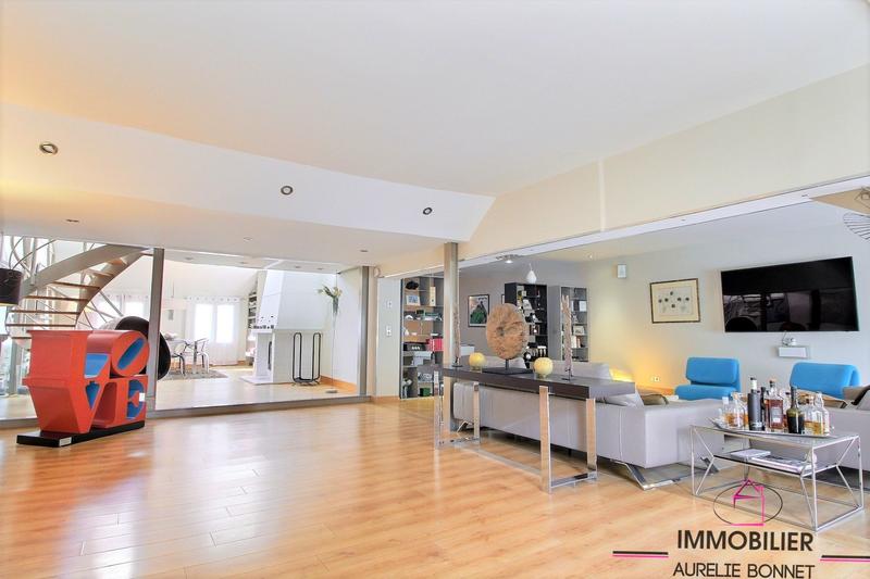 Loft - 241 m² - 7 pièces