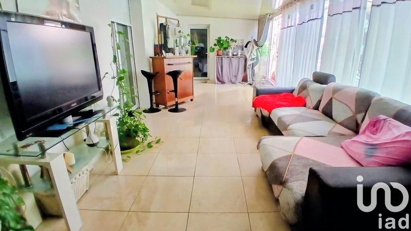 Maison - 217 m² - 11 pièces