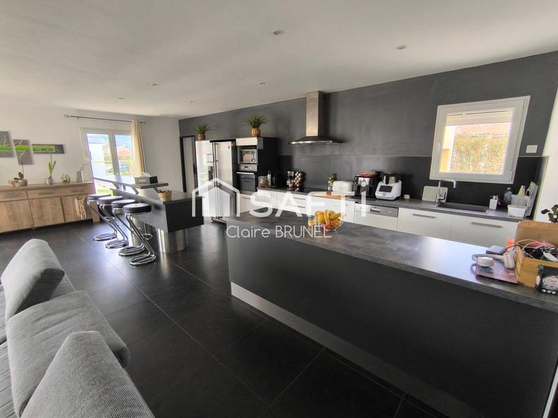 Maison - 162 m² - 5 pièces