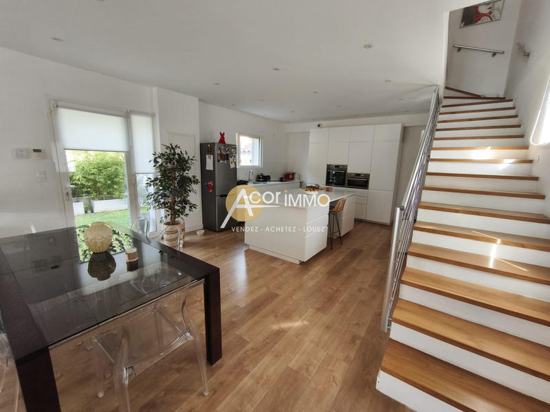 Maison - 149 m² - 5 pièces