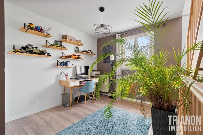 Maison - 141 m² - 7 pièces