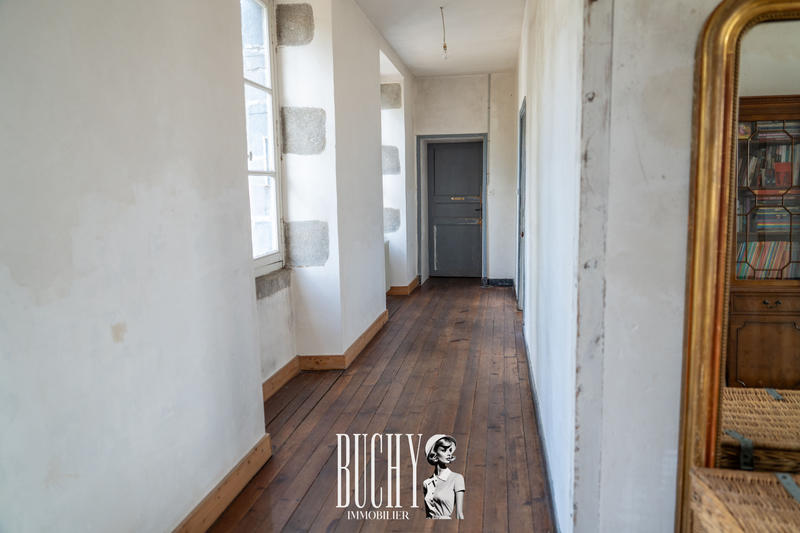 Maison - 488 m² - 16 pièces