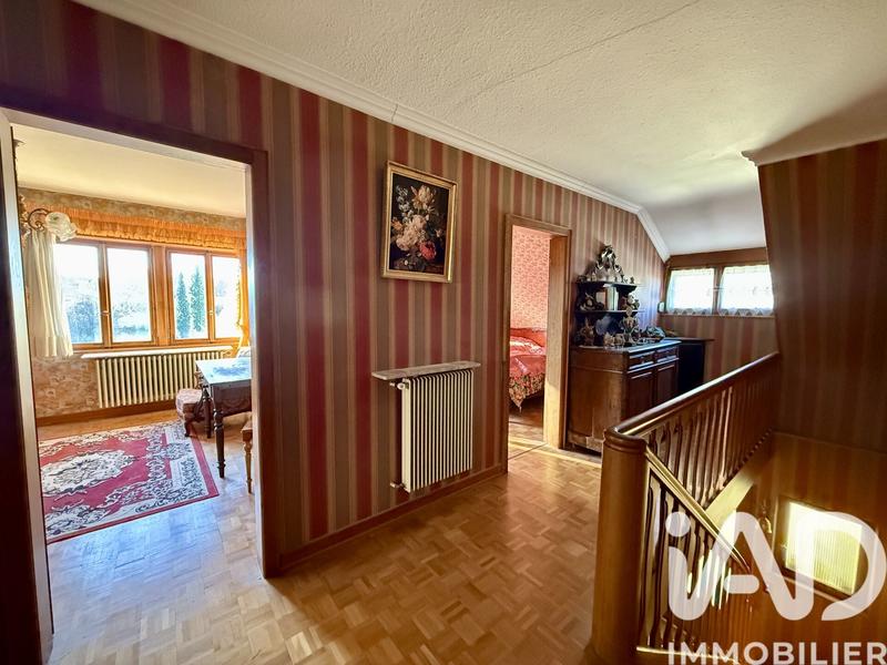 Maison - 210 m² - 8 pièces