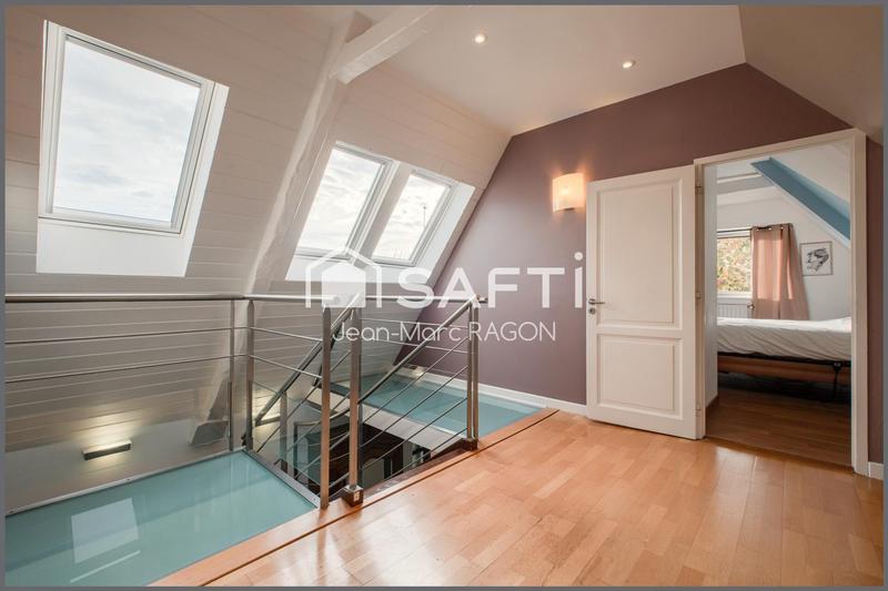Maison - 264 m² - 7 pièces