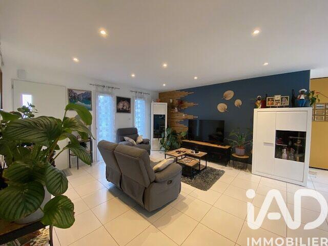 Maison - 103 m² - 5 pièces