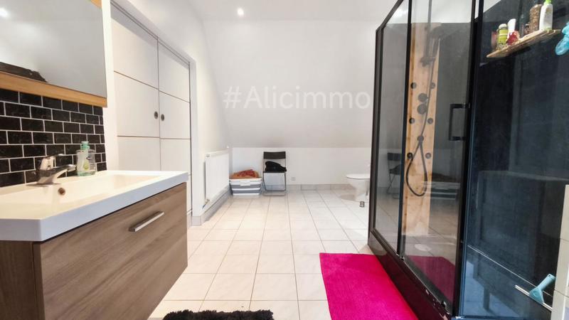 Maison - 195 m² - 7 pièces