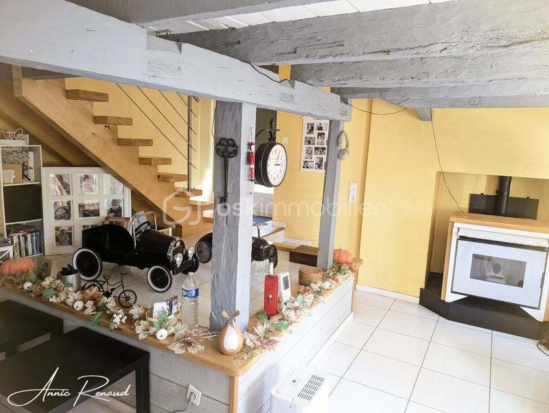 Demeure - 299 m² - 10 pièces